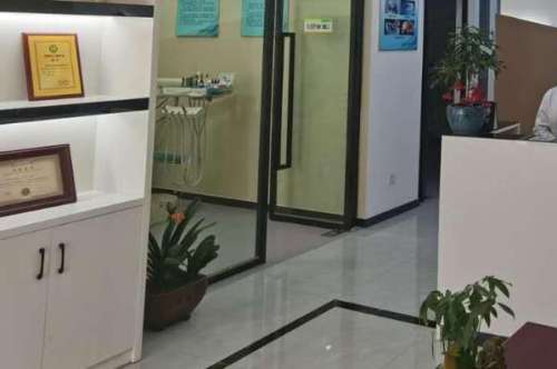益阳装烤瓷牙什么价格